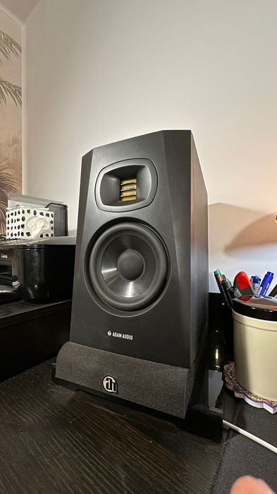 Monitoare ADAM Audio T5V + Sub8 subwoofer cu telecomanda, cabluri stok