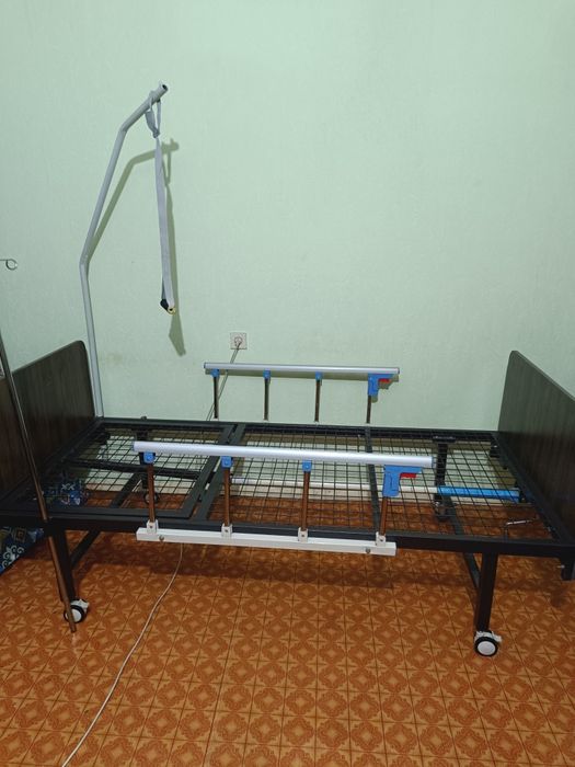 Кровать медицинская