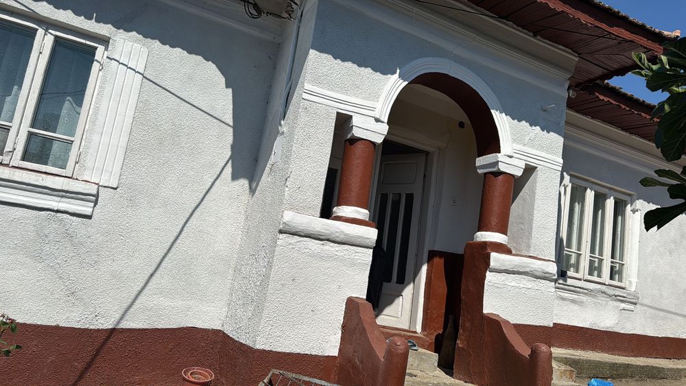 Casă de vânzare