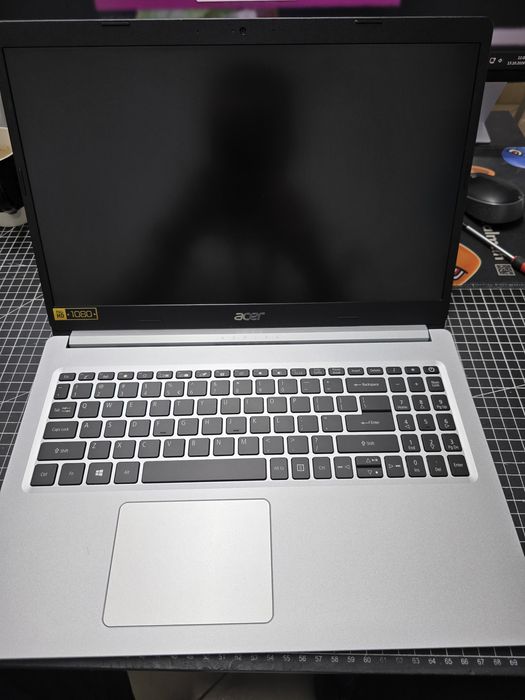 Laptop Acer 515-55 I5 1035G1 | 8GB DDR4 | SSD m.2 512GB | Full HD