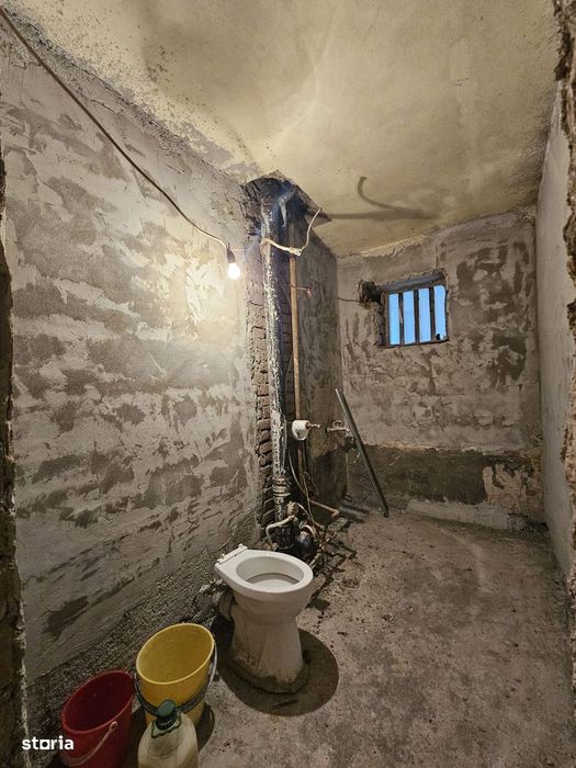 Apartament 2 camere , zona Gojdu , parter