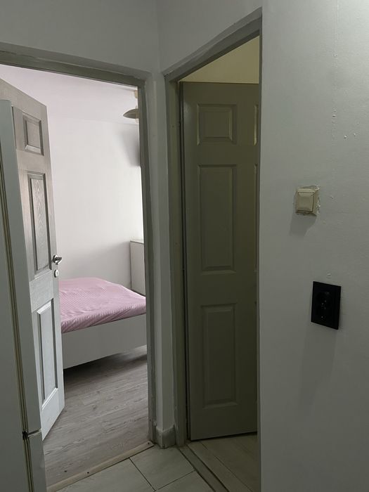Închiriez garsonieră Targu-Jiu zona centrala direct propietar
