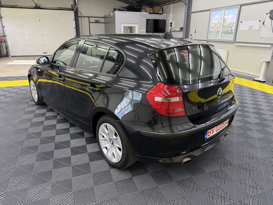 BMW 1 Series 2010 — imagine 3
