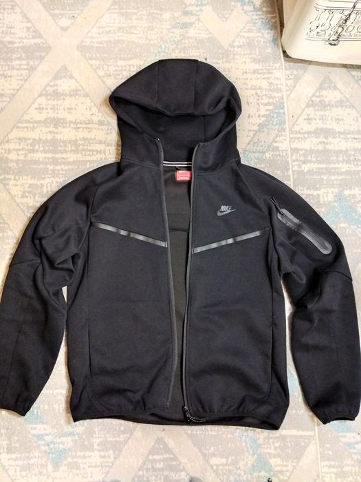 Продам Tech Fleece