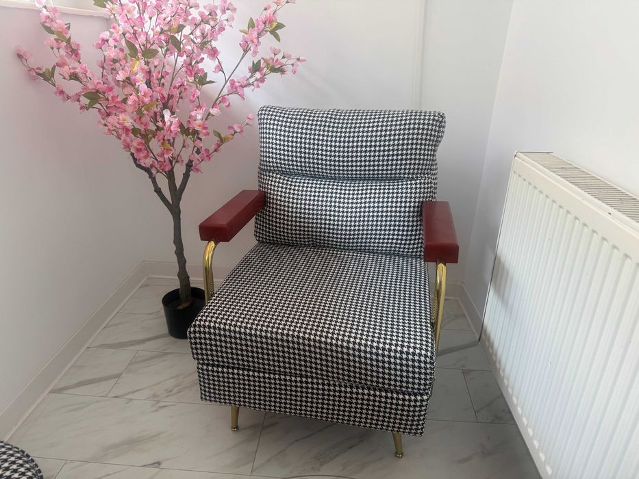 Fotoliu în stil retro, fotoliu de accent, model de pauni, elemente de lemn, miez de arcuri, Negru + Alb