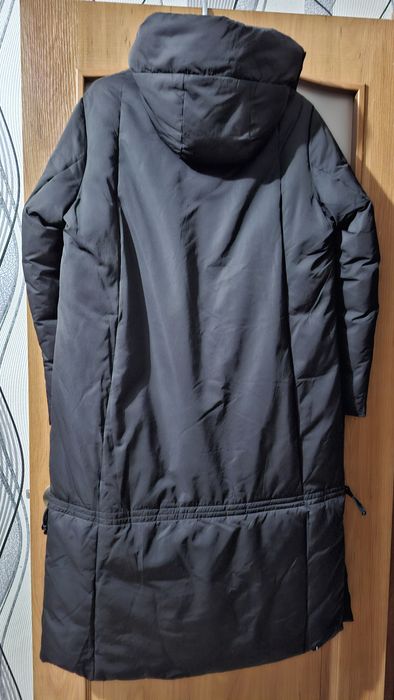 Продам пуховик женский
