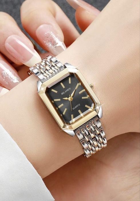 Дамски часовник със смесена каишка