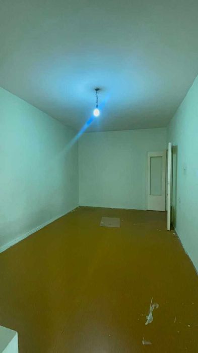 Продаю 62 кв.м в Куйлюк массив-7, под офис/проживание, метро 400 метр