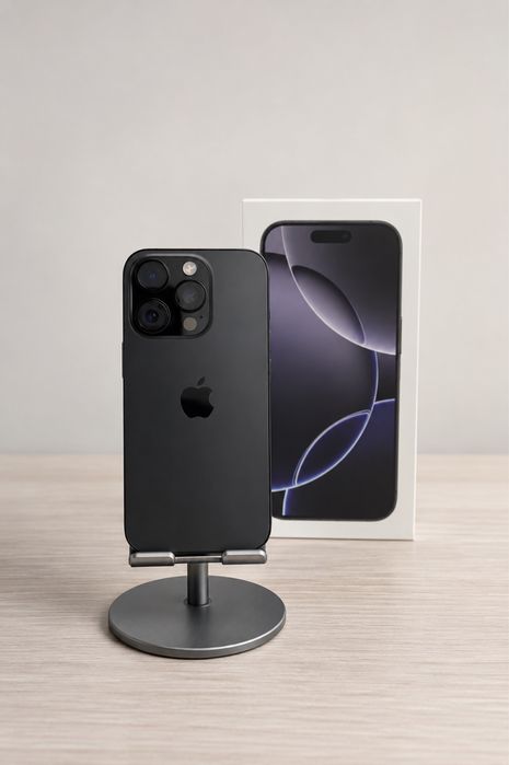 iPhone 16 pro черный цвет