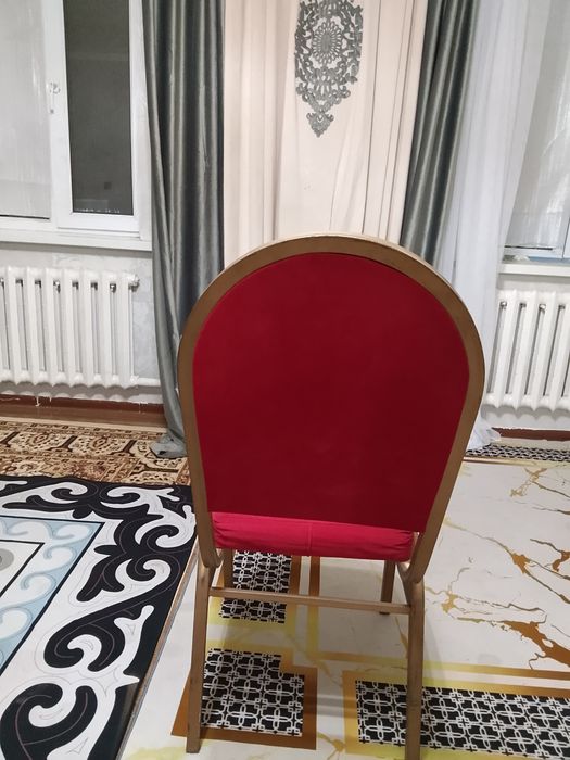 Стулья продается