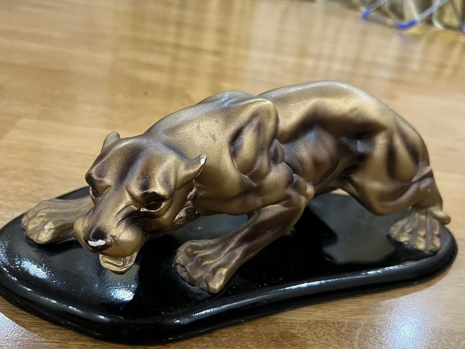 Статуэтка Львица.