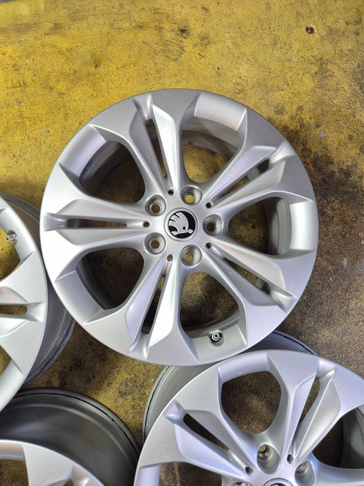 4 Jante Aliaj 5x112 17'' OEM Skoda Octavia Superb Karoq Kodiaq YETI