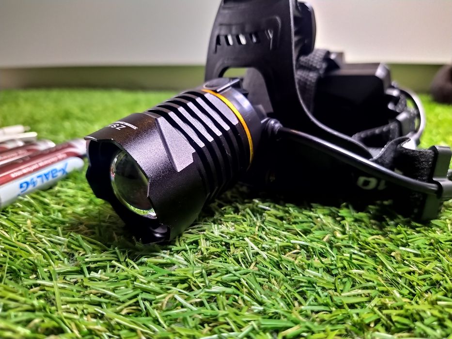 XHP100 - Lanterna de cap Puternica cu LED cu 9 nuclee OFERTA!
