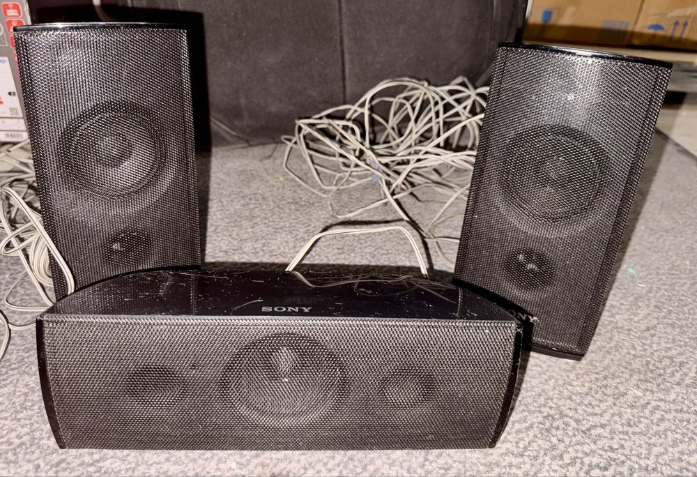 Sistem Home Cinema 5.1 Sony BDV-E490, Blu-ray 3D, Full HD, 1000W, Boxe Tallboy