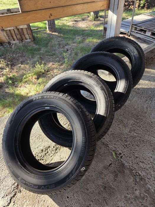 Зимни гуми 235/65/17 MOMO SUV Pole W-4