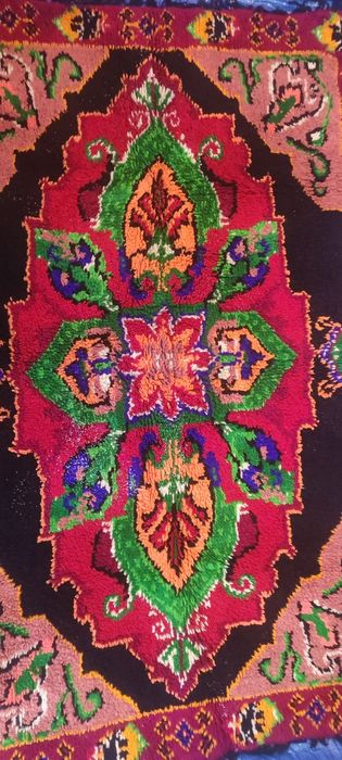 Китеници/tufted rug