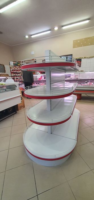 ПРОМО! Островен стелаж със заоблени рафтове