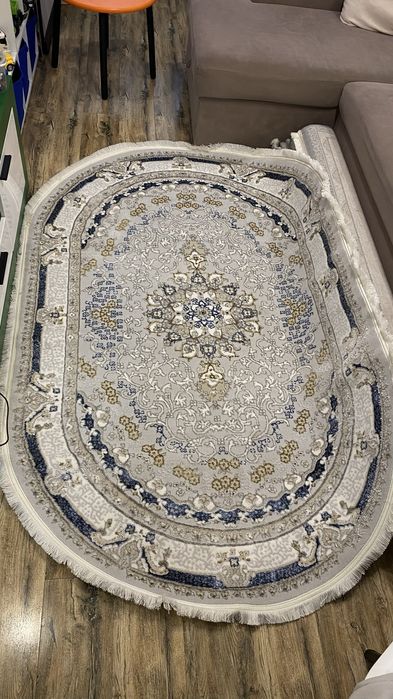 Продается ковры новые