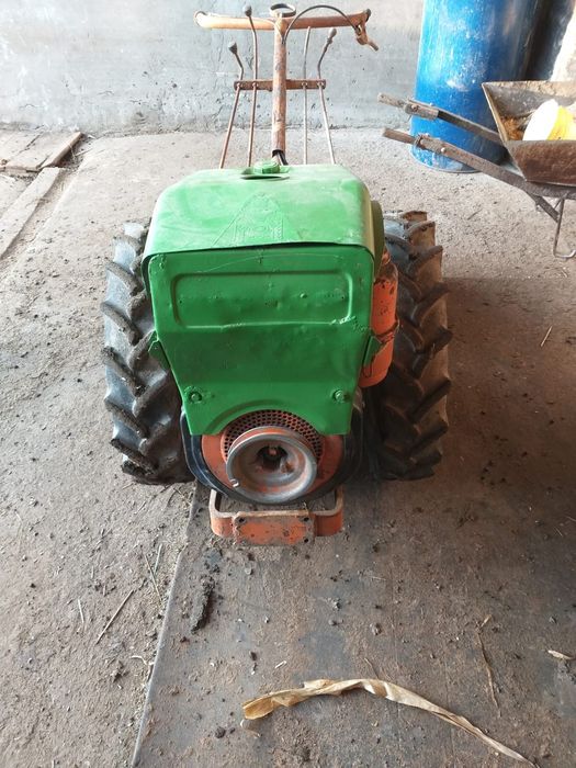 Motocultoare pasquali + tractoras articulat pasquali