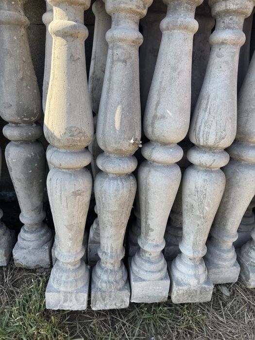 Balustri din beton 800 lei tot ce se vede in poze.
