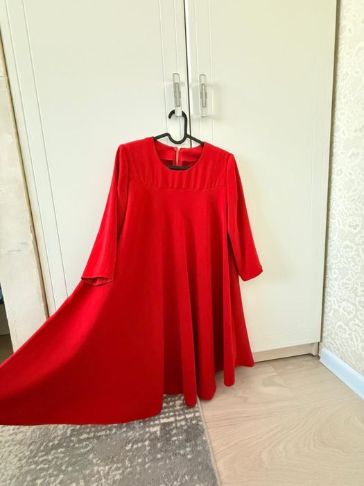 Продается одежды для девушек.