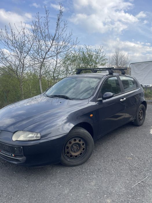 Alfa Romeo 147 1.9 JTD PORNEȘTE – bună pentru dezmembrat / proiect