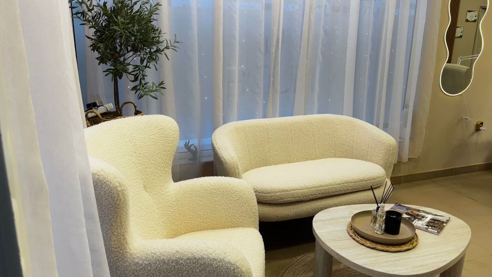 Място под наем за маникюр и педикюр