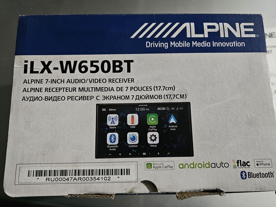 Продам магнитафон alpine iLX-W650BT