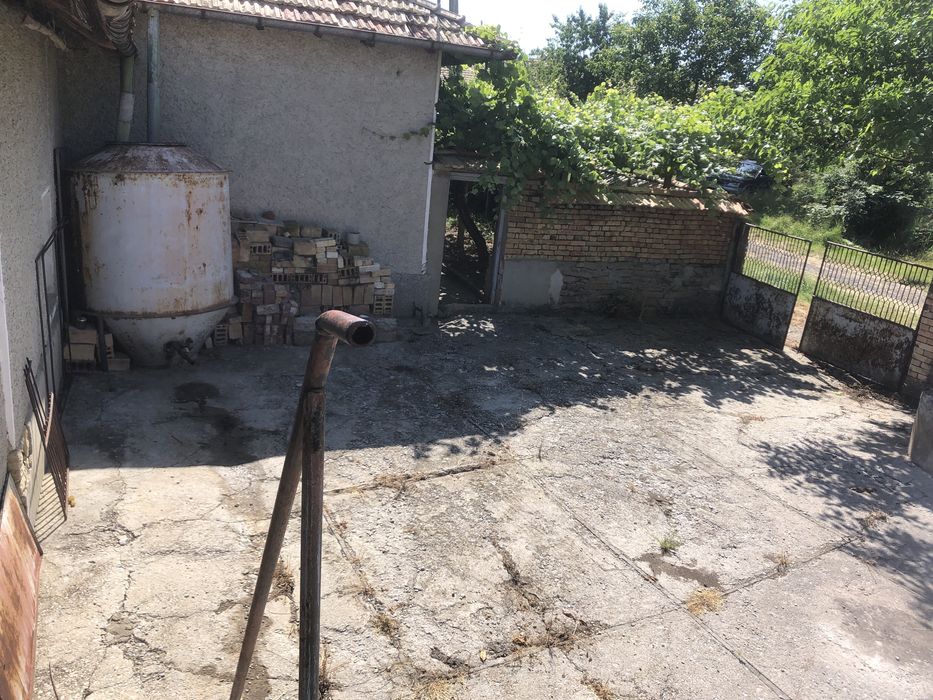 Продава се Къща в с. Моравка, Област Търговище - 150 кв.м за 147 €/кв.м - Снимка #13