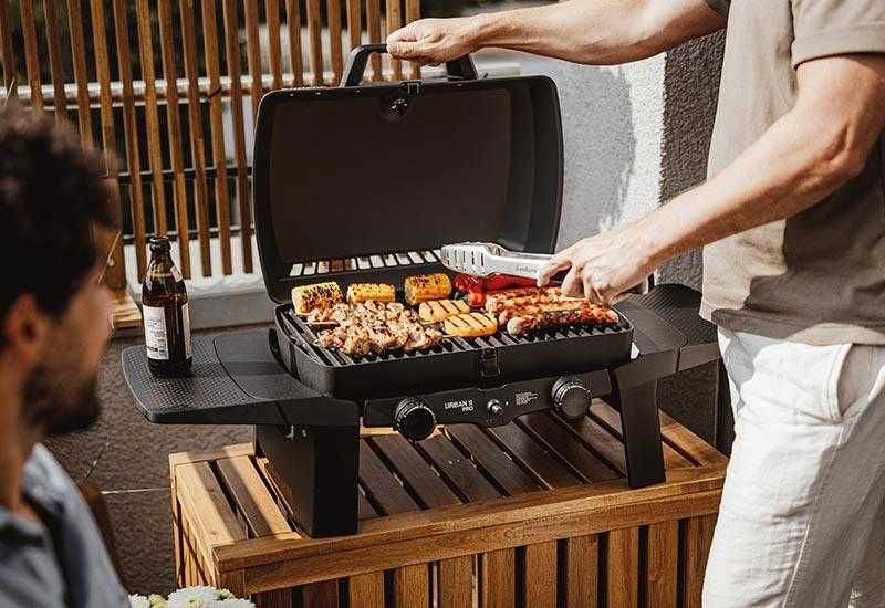 Компактно мултифункционално газово барбекю ENDERS URBAN, 2 зони, 2 котлона, 4,4 kW