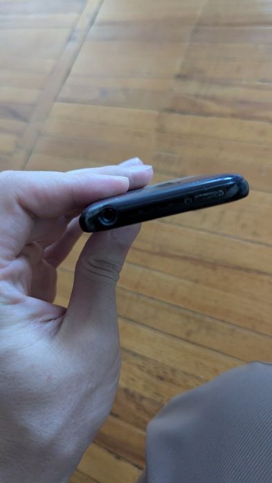 DNS Rossiyadan olingan telefon sotiladi