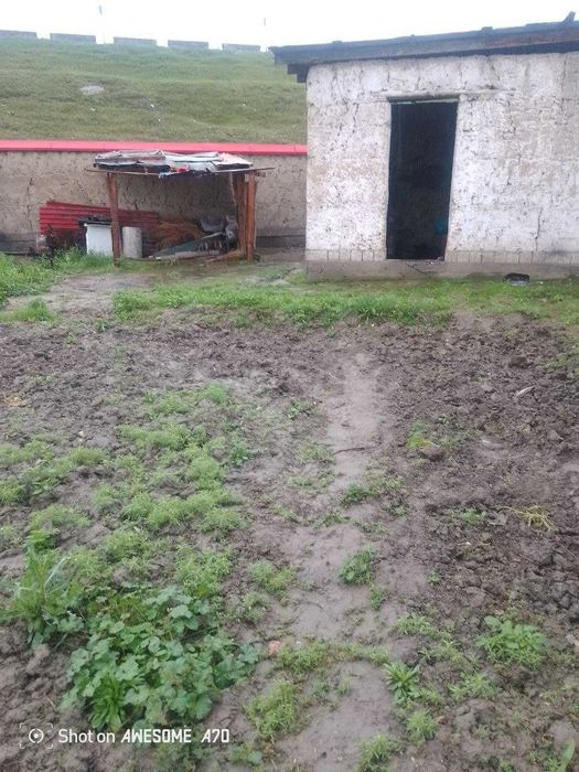 Yer maydoni sotiladi