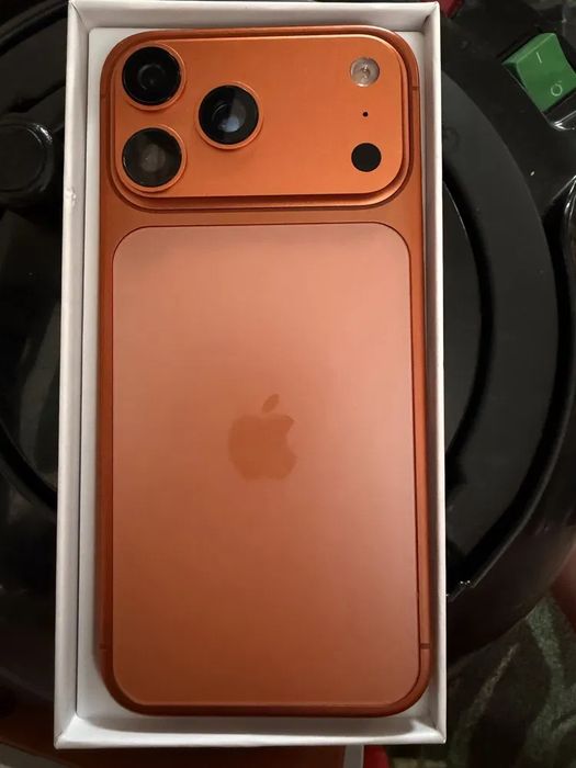 Iphone 17 pro max 512 gb  si iphone 14 pro max 256gb