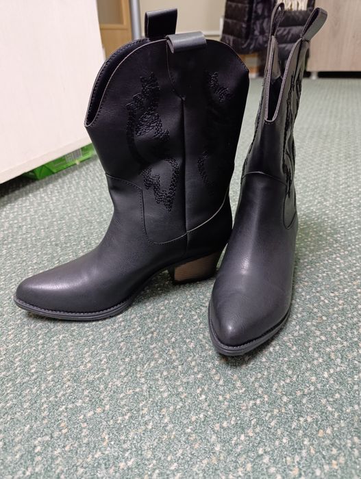 Cizme Ciucate Soho noi