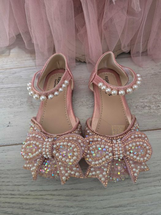 Set rochita si pantofi