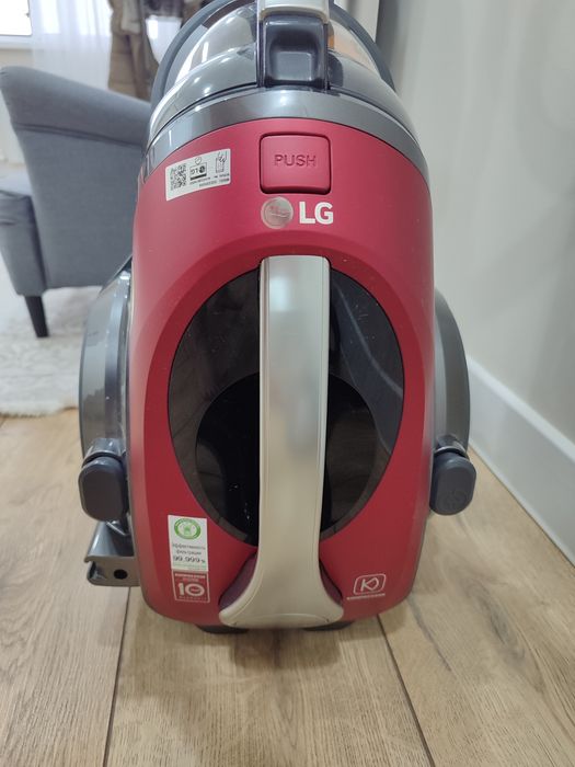 Продам Пылесос в отличном состоянии