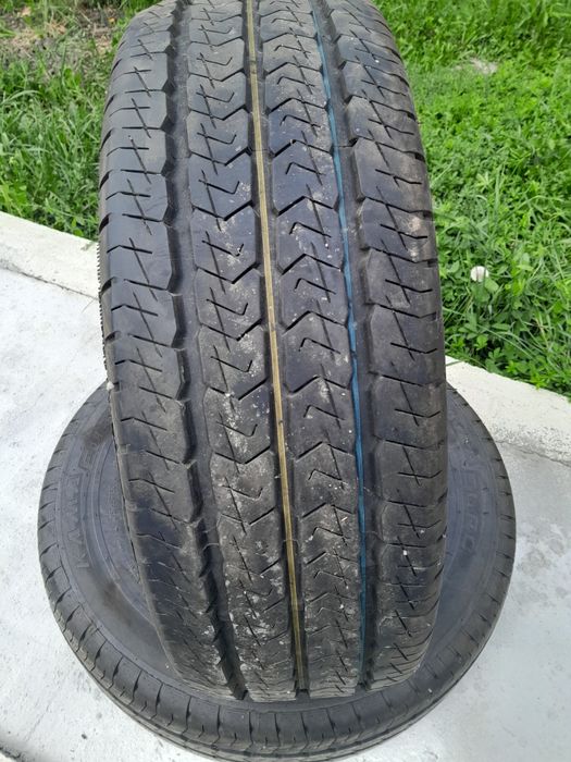 Vând 2 Anvelope C, M,S