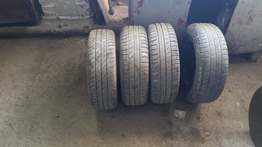 Продам летние шины с дисками