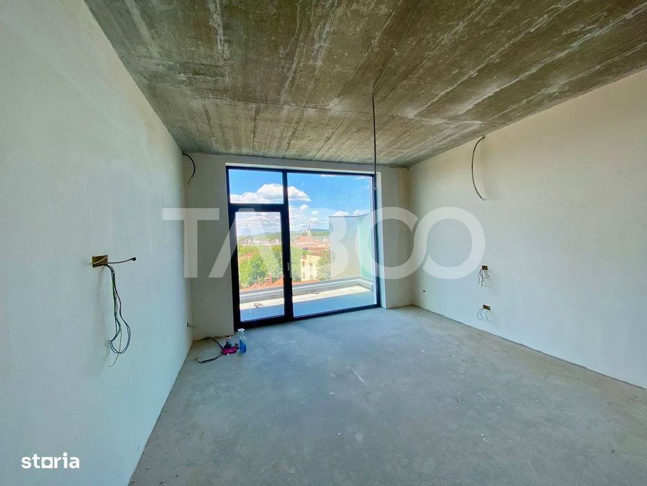 Penthouse zona Centrala semifinisat cu vedere panoramica de vanzare