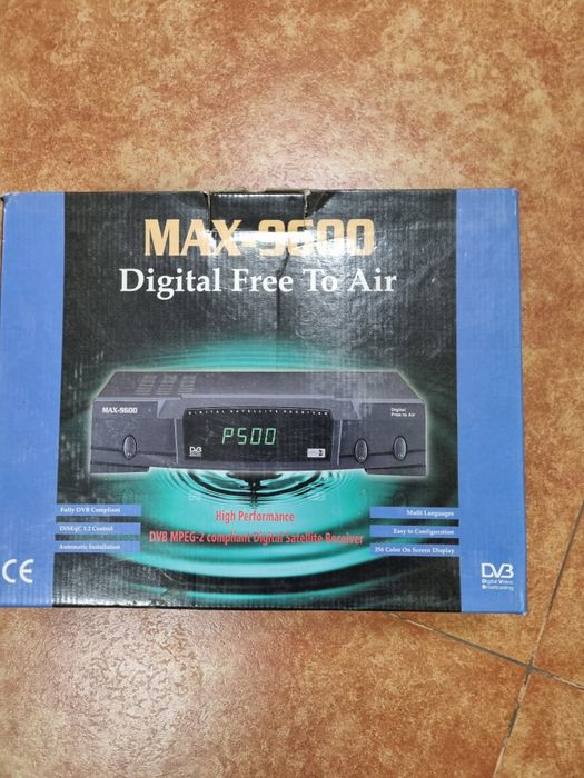 Спутниковый ресивер MAX-9600 (новый, в коробке)