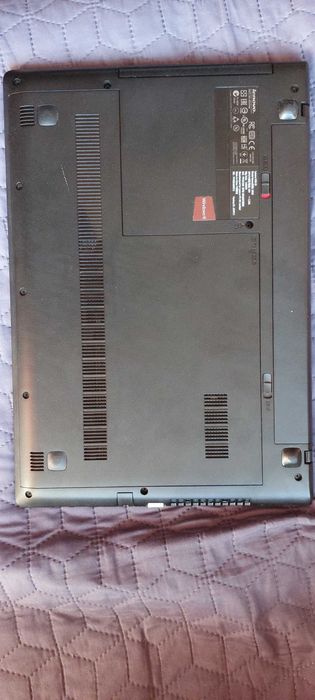 Продавам лап топ LENOVO G 50-30 много запазен