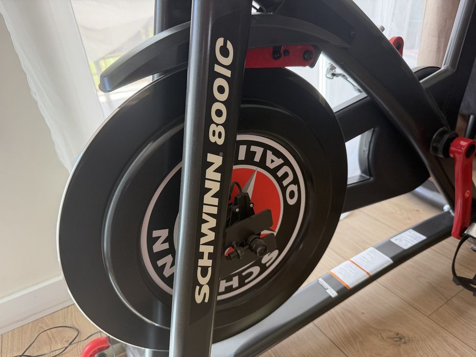 Vand bicicleta statica Schwinn NOUA