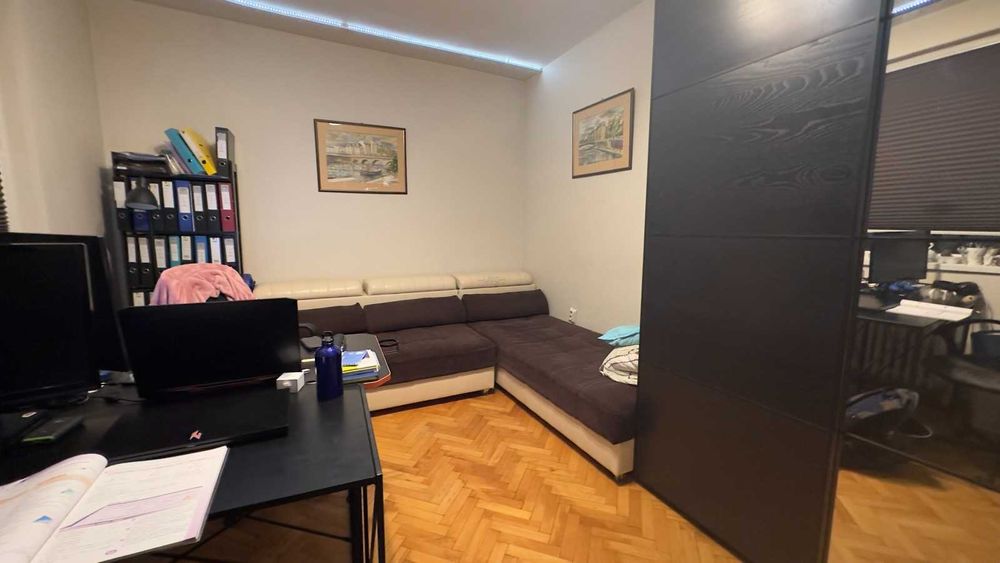 Продава се Двустаен апартамент в София, Изток - 81 кв.м за 3482 €/кв.м - Снимка #1