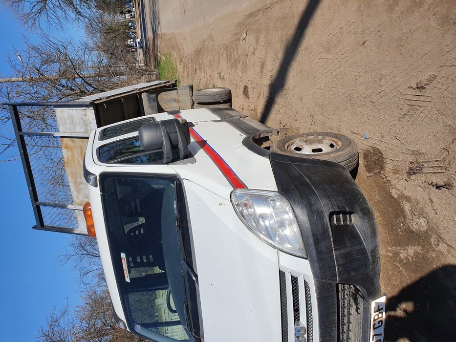 Dezmembrez Iveco daily cabina dubla bena vândută