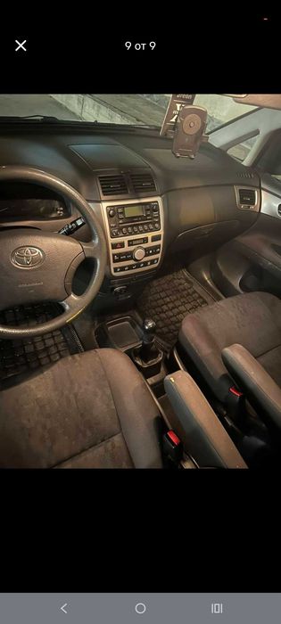 Toyota Avensis Verso