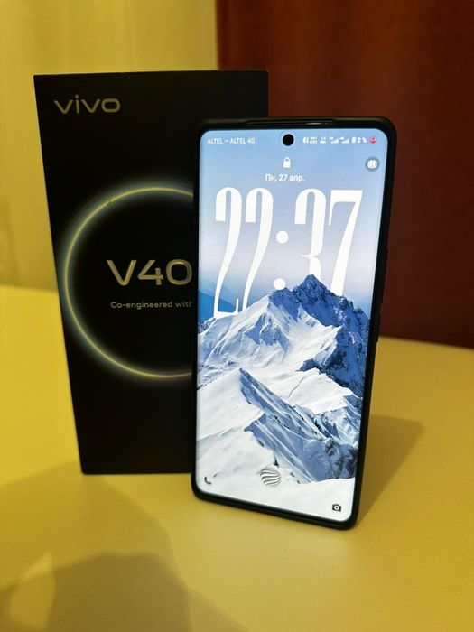 Продам Vivo v40 5g