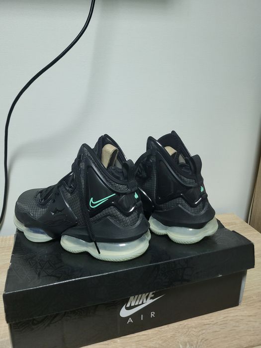 Nike LeBron 19 Black green glow