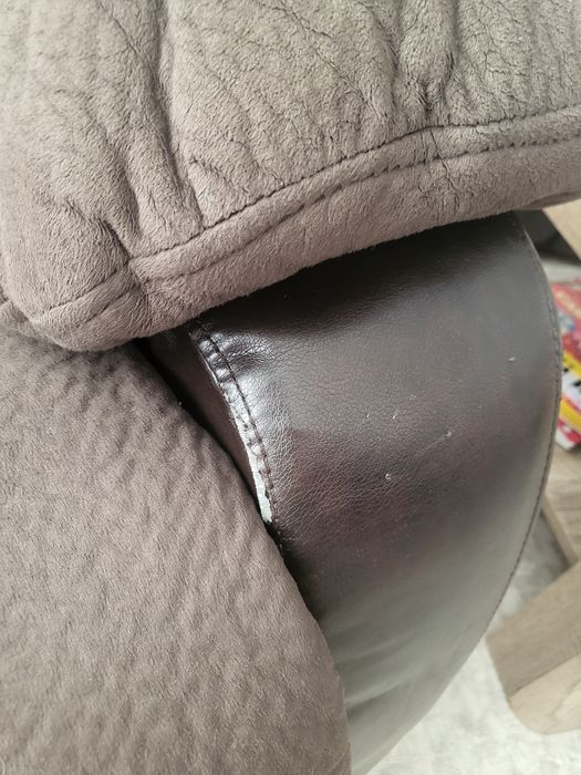 Canapea 3 locuri + fotoliu cu recliner Mobexpert