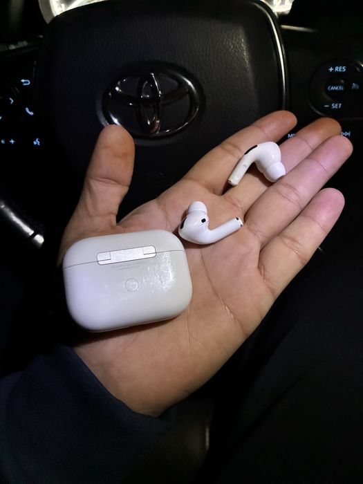 Airpods 3 оригинал в хорошем сост