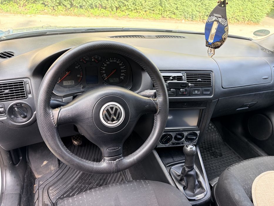 VOLKSWAGEN Golf 2004 — imagine 5
